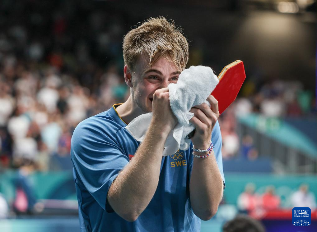 珀尔特尔以 珀尔特尔以