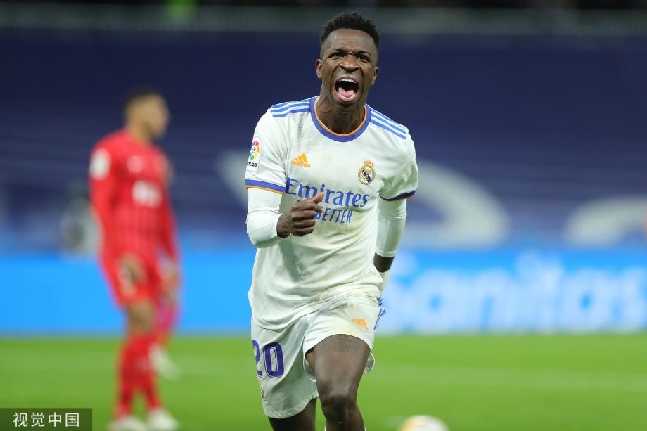 体育NBA总决赛：雄鹿总比分1-2太阳 仍保留夺冠希望