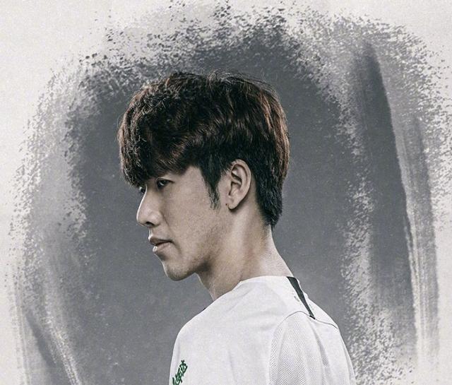 索尼一边缩 索尼一边缩